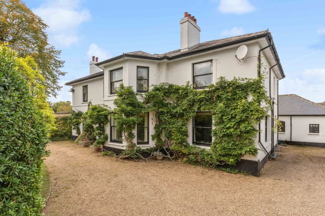 49 Shenfield Road, Brentwood CM15 6 bed detached house for sale