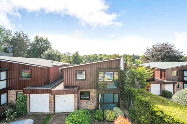 Eagles Drive, Tatsfield, Westerham, TN16 4 bed link detached house for sale