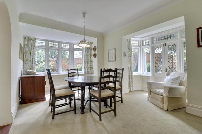 3 bed detached house