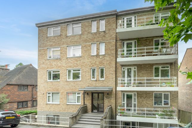 Augustus Road, London SW19 2 bed apartment for sale