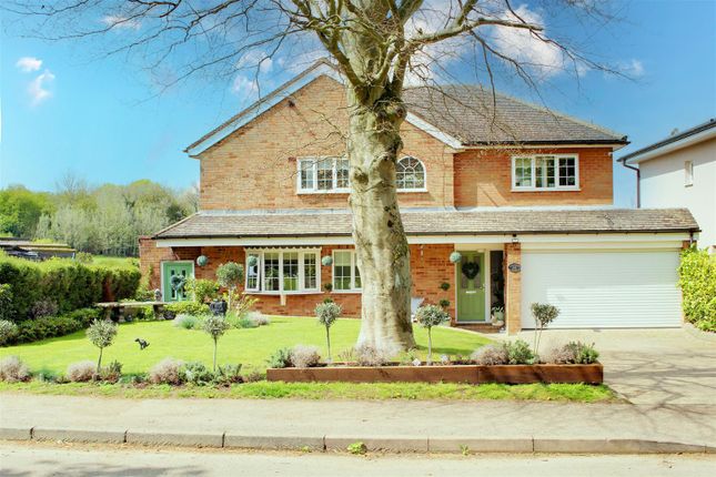 Bell Lane, Brookmans Park AL9 3 bed detached house for sale