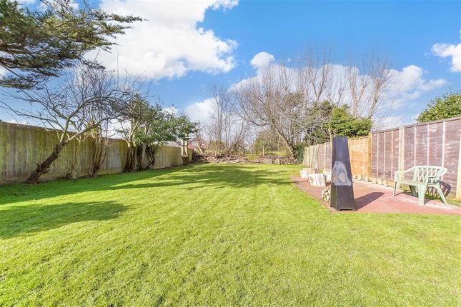 Coast Drive, Greatstone, Kent 5 bed chalet for sale