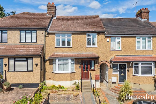 Kavanaghs Road, Brentwood, CM14 3 bed terraced house for sale