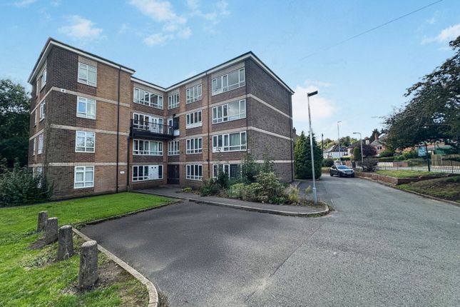 3 bedroom flat for sale