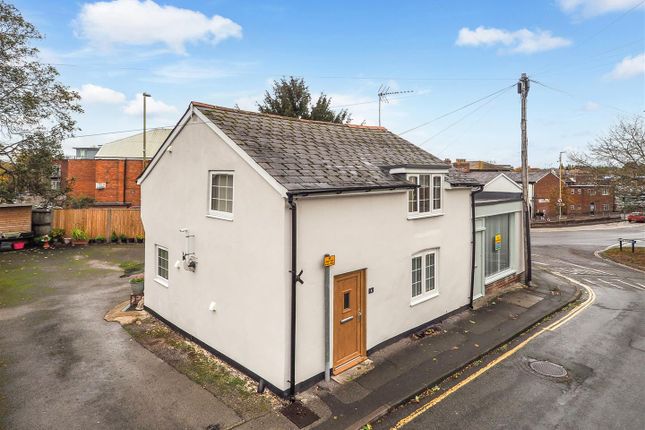 Dene Road, Andover 2 bed cottage for sale