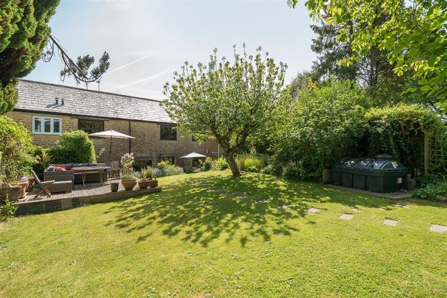 5 bedroom semi-detached house for sale