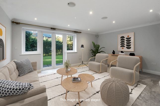 Lawn Close, Datchet, SL3 2 bed flat for sale