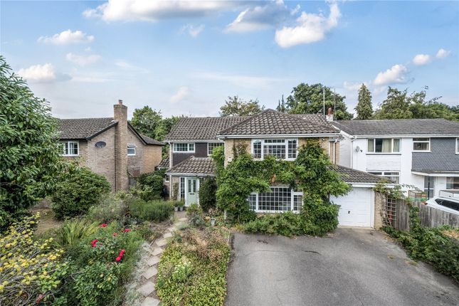 Shaftesbury Road, Woking, Surrey, GU22 5 bed detached house for sale