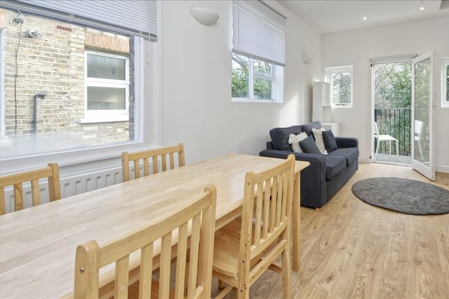 Shepherd's Bush W12 W12 2 bed flat for sale