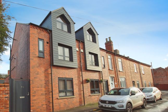 Mill Road, Lincoln, Lincolnshire, LN1 3 bed semi