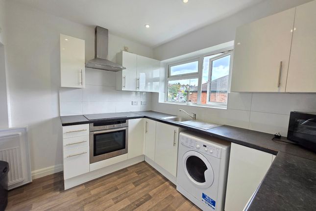 Uphill Drive, London 2 bed maisonette for sale
