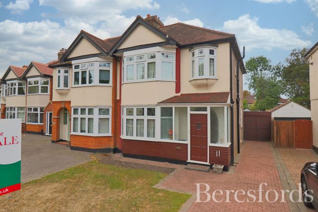 Cromer Road, Hornchurch, RM11 3 bed semi