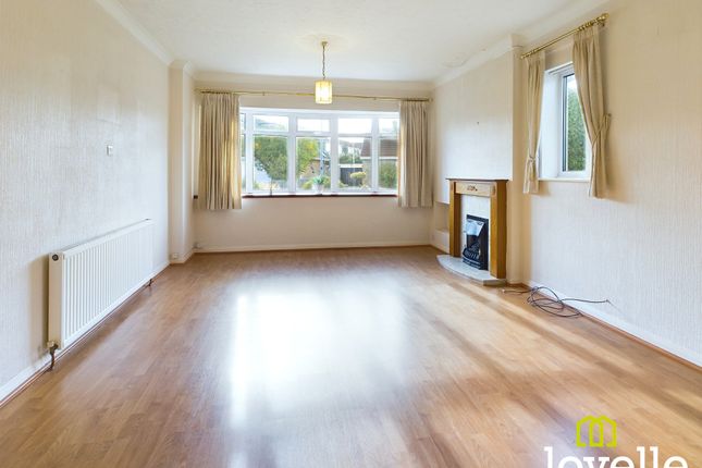 The Wolds, East Riding of Yorkshire HU16 3 bed detached bungalow for sale