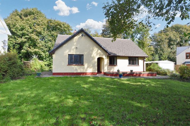 Woodside Grove, Pembroke 4 bed detached bungalow for sale