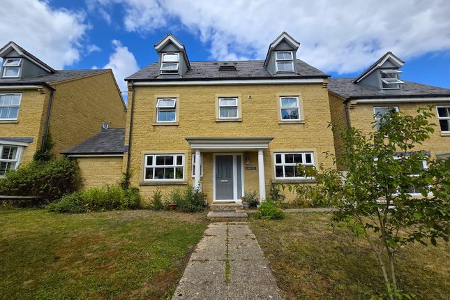 Stone Close, Corsham SN13 5 bed detached house for sale