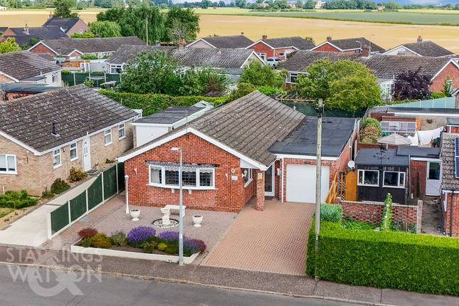 Englands Road, Acle, Norwich 3 bed detached bungalow for sale