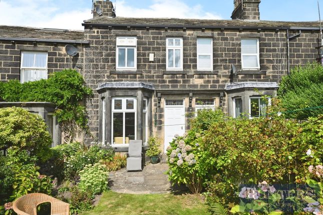 Football, Yeadon, Leeds 2 bed terraced house for sale