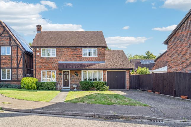 Deerings Drive, Pinner HA5 3 bed detached house for sale