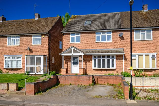 5 bedroom semi-detached house for sale