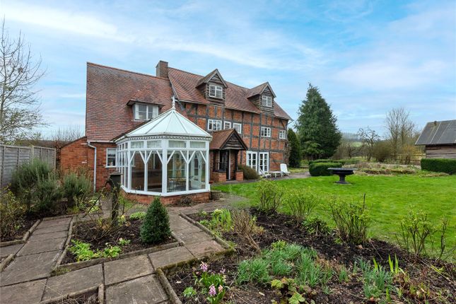 6 bedroom detached house for sale