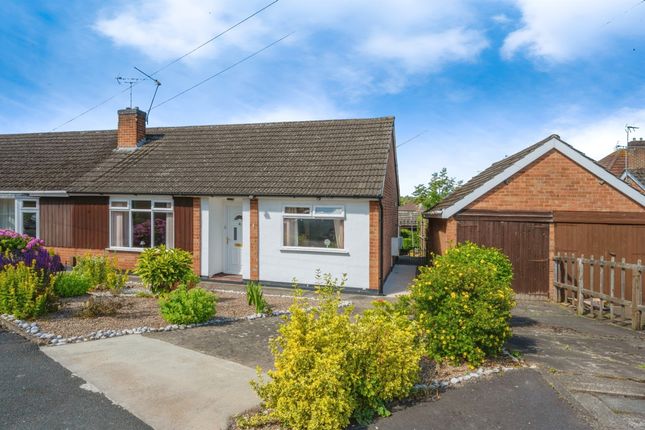 2 bedroom semi-detached bungalow for sale