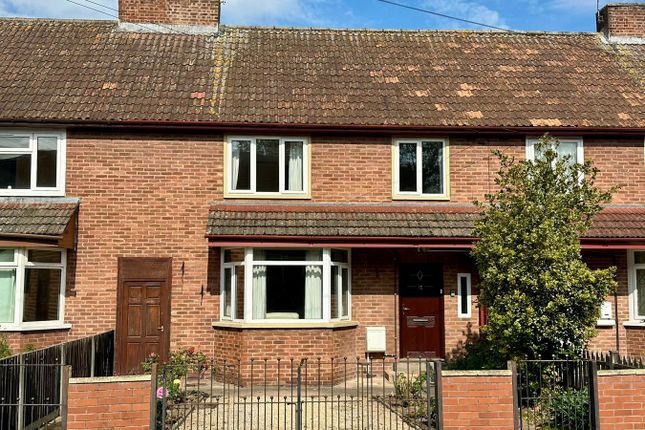 Merryhill Crescent, Hereford, HR2 3 bed terraced house for sale