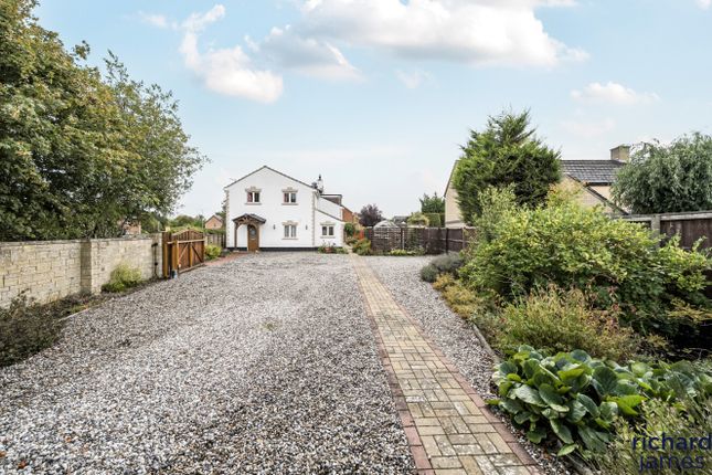 Old Shaw Lane, Swindon, SN5 5 bed detached house for sale