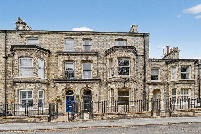 Grosvenor Terrace, York 6 bed terraced house for sale