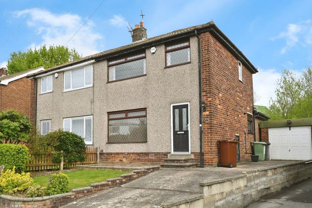 Church Street, Yeadon, Leeds 3 bed semi
