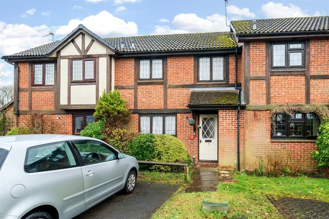 Morley Close, Yateley GU46 2 bed terraced house for sale