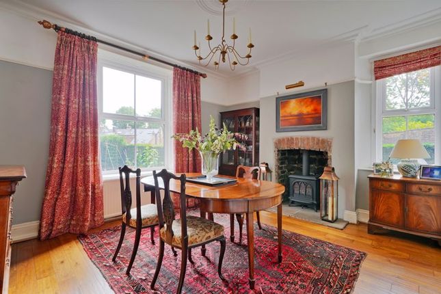4 bedroom semi-detached house for sale