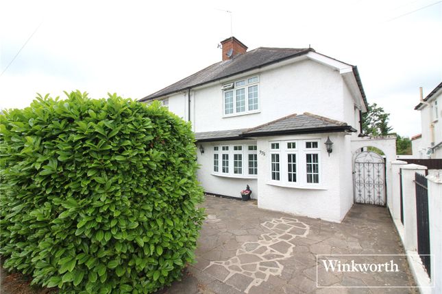 Shenley Road, Borehamwood... 3 bed semi