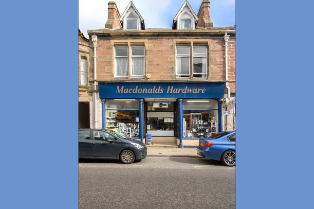 Studio flat for sale