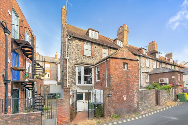 3 bedroom maisonette for sale