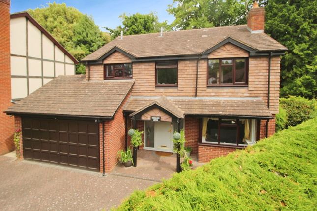 Oak Grove, Kidderminster DY10 4 bed detached house for sale