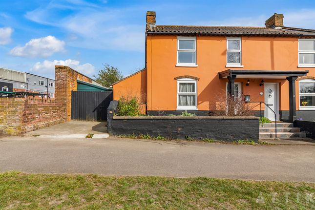 2 bedroom cottage for sale