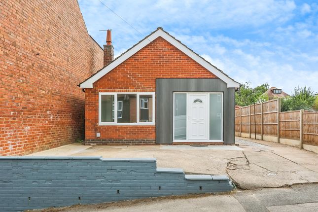 2 bedroom detached bungalow for sale