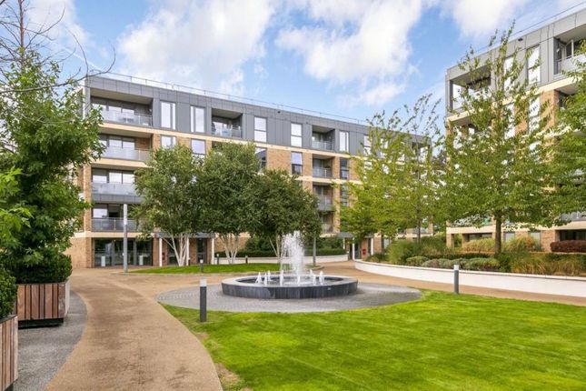 Levett Square, Richmond TW9 2 bed flat for sale