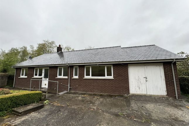 Cemmaes Road, Machynlleth, Powys, SY20 2 bed bungalow for sale