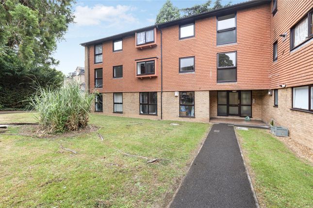 3 bedroom flat for sale