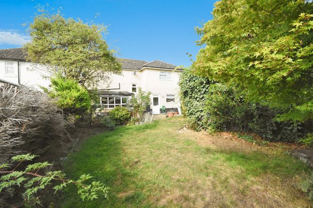 5 bedroom semi-detached house for sale