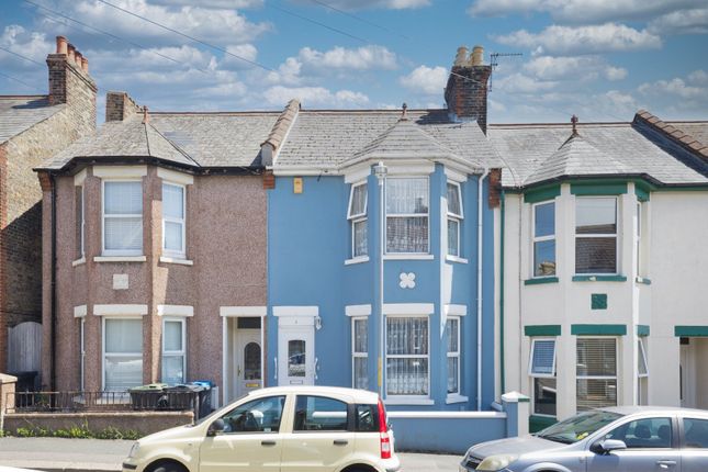Salisbury Avenue, Ramsgate, Kent, CT11 3 bed terraced house for sale