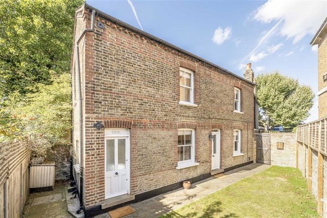 Ballast Quay, London SE10 2 bed house for sale