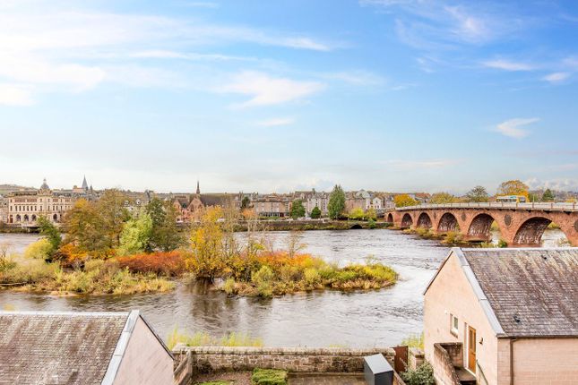 2 bedroom maisonette for sale