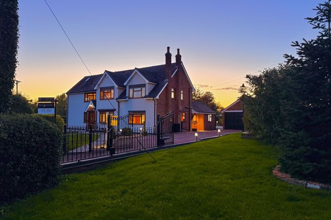 Chapel Lane, Hanbury, Staffordshire... 4 bed detached house for sale