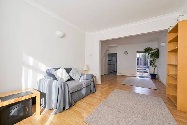 Turner Road, Walthamstow, London, E17 4 bed terraced house for sale