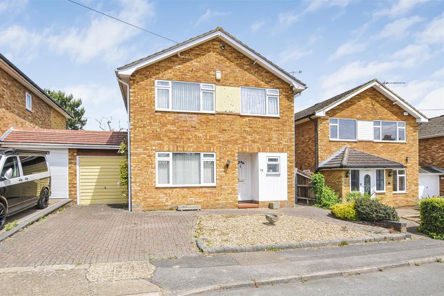 Larch Avenue, Bricket Wood, St. Albans 3 bed detached house for sale