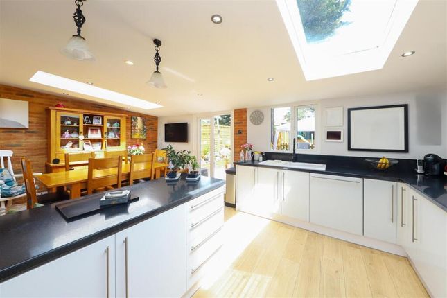 Carnarvon Drive, Hayes 5 bed house for sale