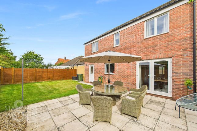 Memorial Way, Lingwood, Norwich 5 bed detached house for sale