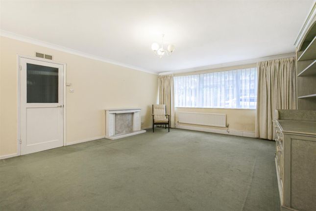 Christchurch Park, Sutton 2 bed apartment for sale